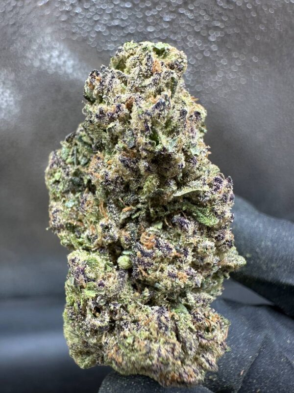 Garlic Icing THCA Flower