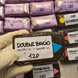 Double Bacio 120u Premium Hashish